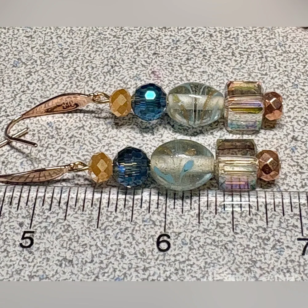 Elegant lampwork artisan glass and rose gold Earrings - Picture 8 of 8